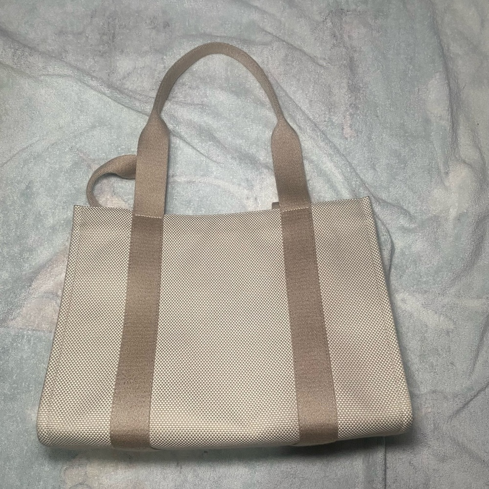 Lululemon Two-Tone Canvas Tote Bag - Picture 2 of 6